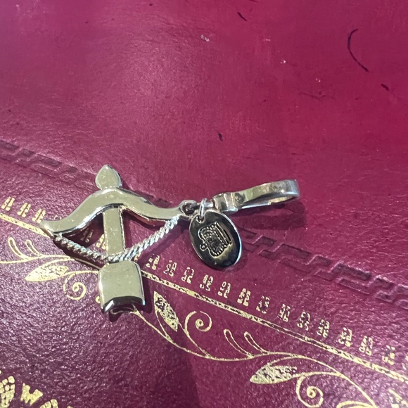 Juicy Couture Bow and Arrow charm Limited Edition 2013 - Picture 3 of 4